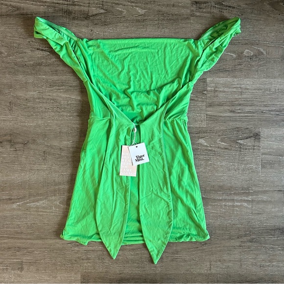 Tiger Mist Joslin Dress Green Open Back Mini Dress NEW with tags - Picture 3 of 10